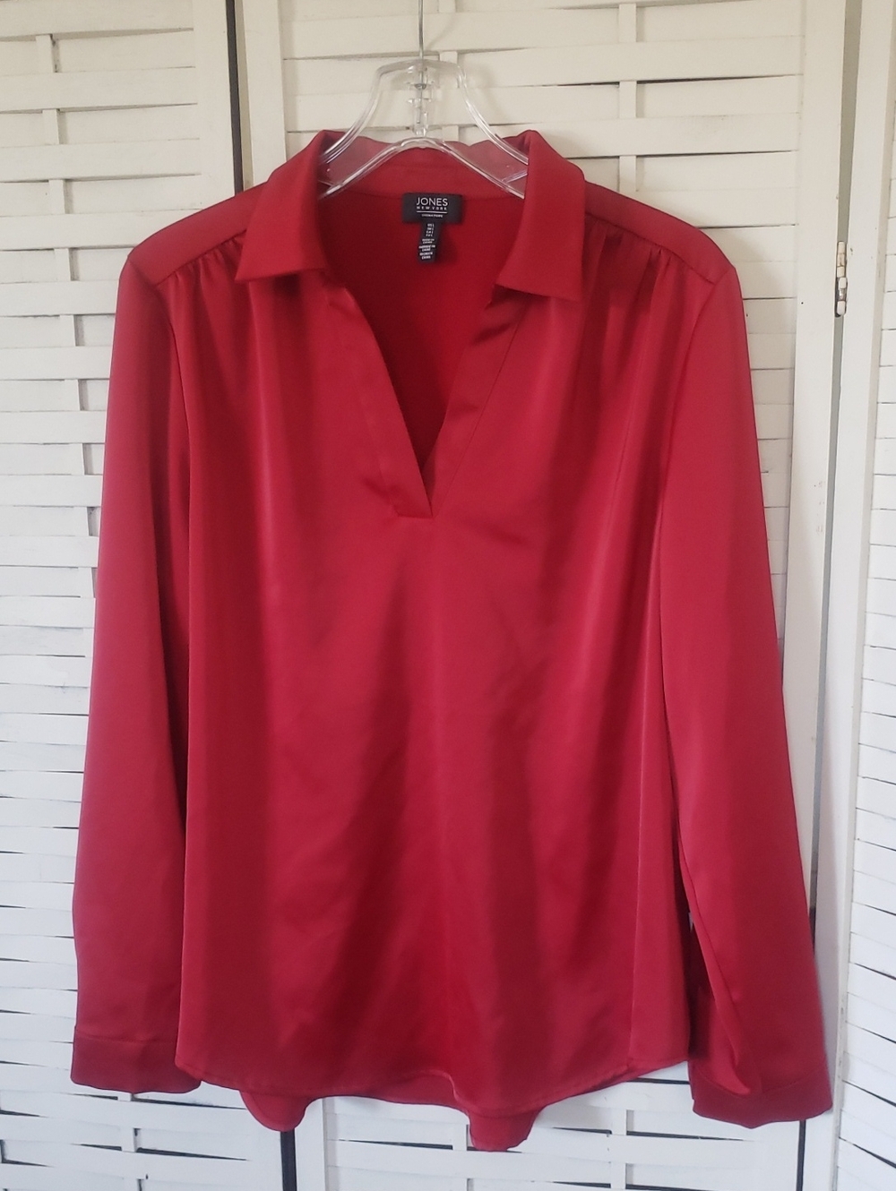 Jones New York Cherry Red Long-Sleeve V-Neck Blouse Size L